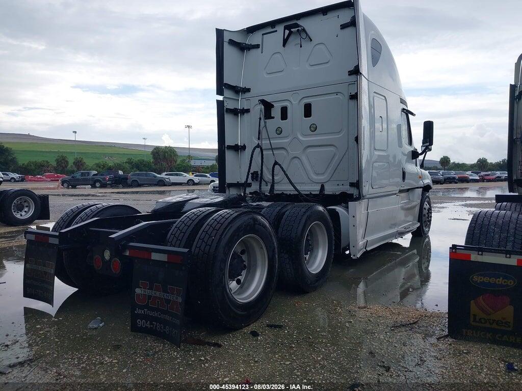 3AKJGLDR5HSHJ4226 2017 FREIGHTLINER CASCADIA 125 photo no. 4