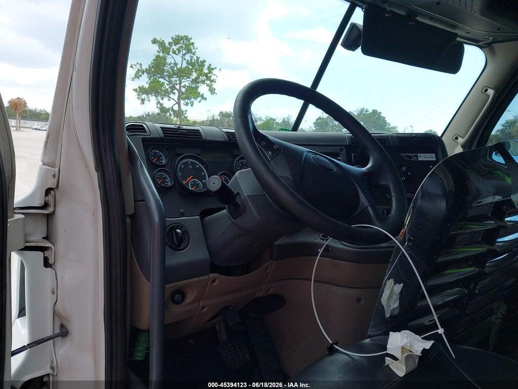 3AKJGLDR5HSHJ4226 2017 FREIGHTLINER CASCADIA 125 photo no. 7