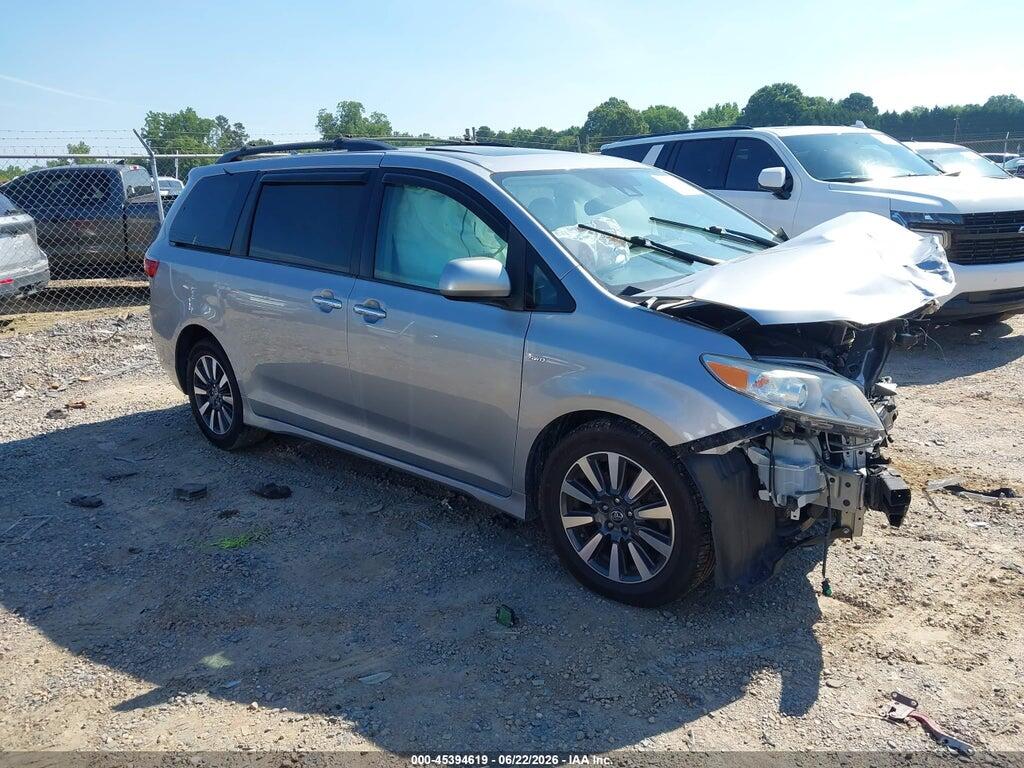 5TDDZ3DC8JS198192 2018 TOYOTA SIENNA photo no. 1