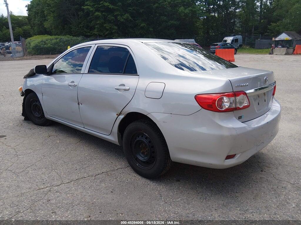 2T1BU4EE1DC124024 2013 TOYOTA COROLLA photo no. 3
