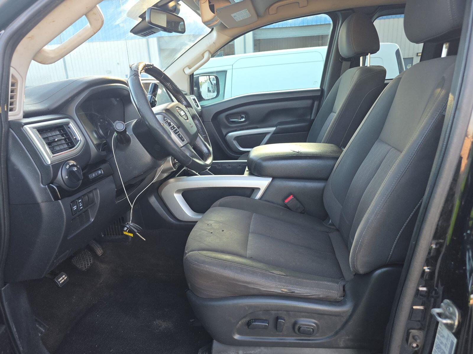 2020 NISSAN TITAN SV — Фото 7 из 16