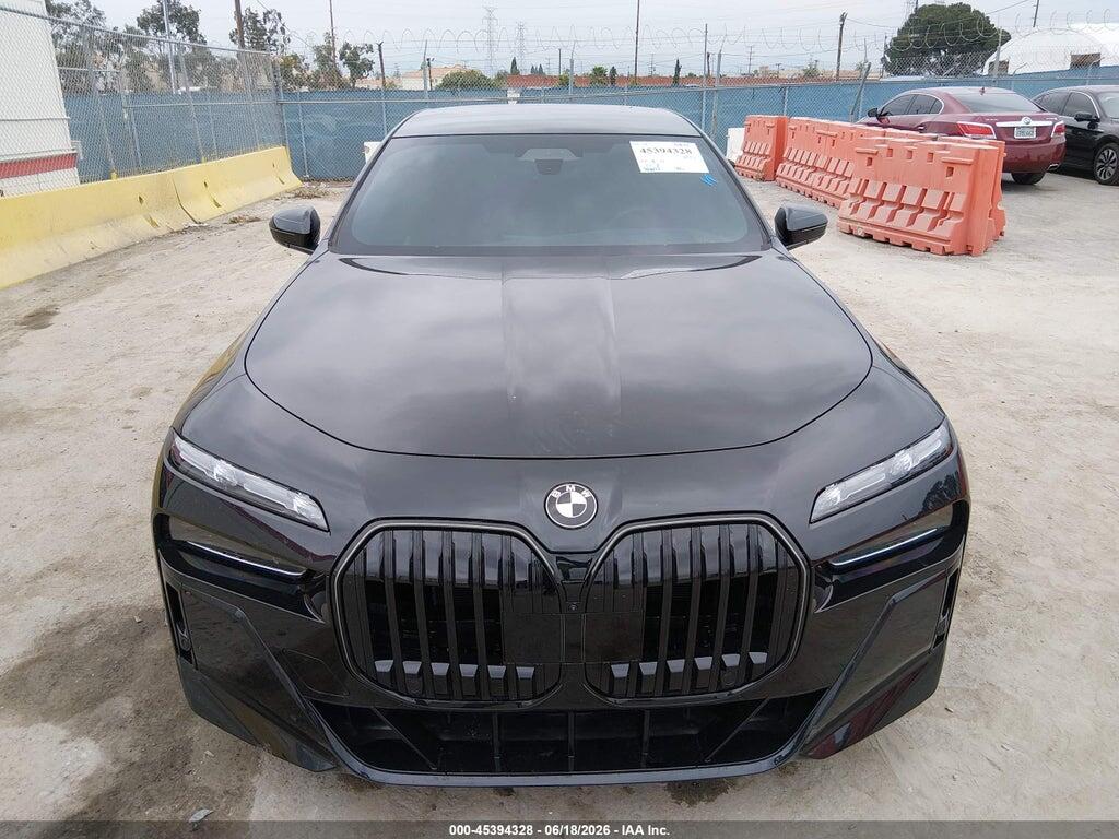 WBA33EJ03SCU72563 2025 BMW 760I photo no. 12