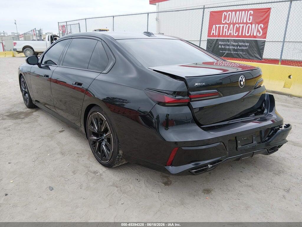 WBA33EJ03SCU72563 2025 BMW 760I photo no. 3