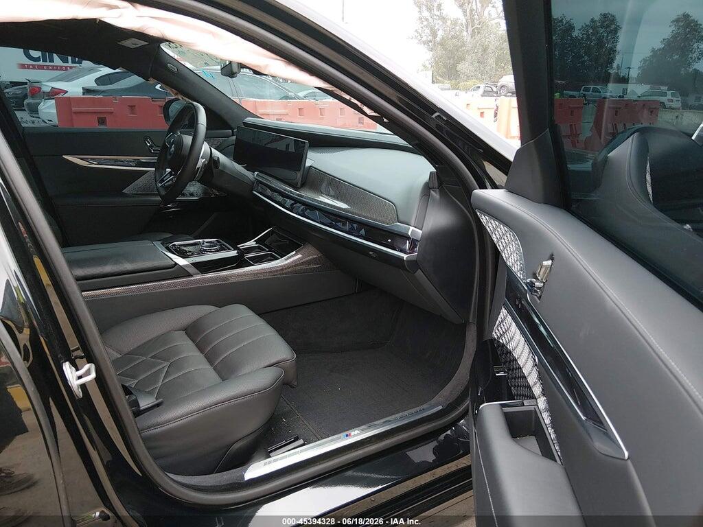 WBA33EJ03SCU72563 2025 BMW 760I photo no. 5