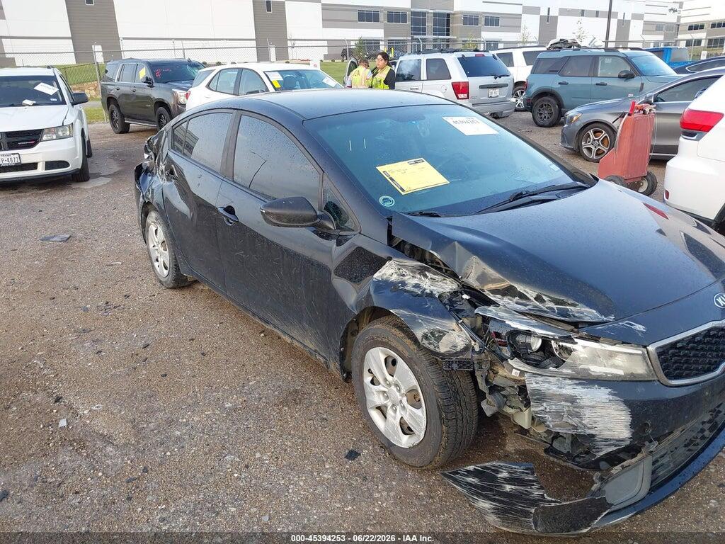 3KPFK4A78HE077516 2017 KIA FORTE photo no. 6