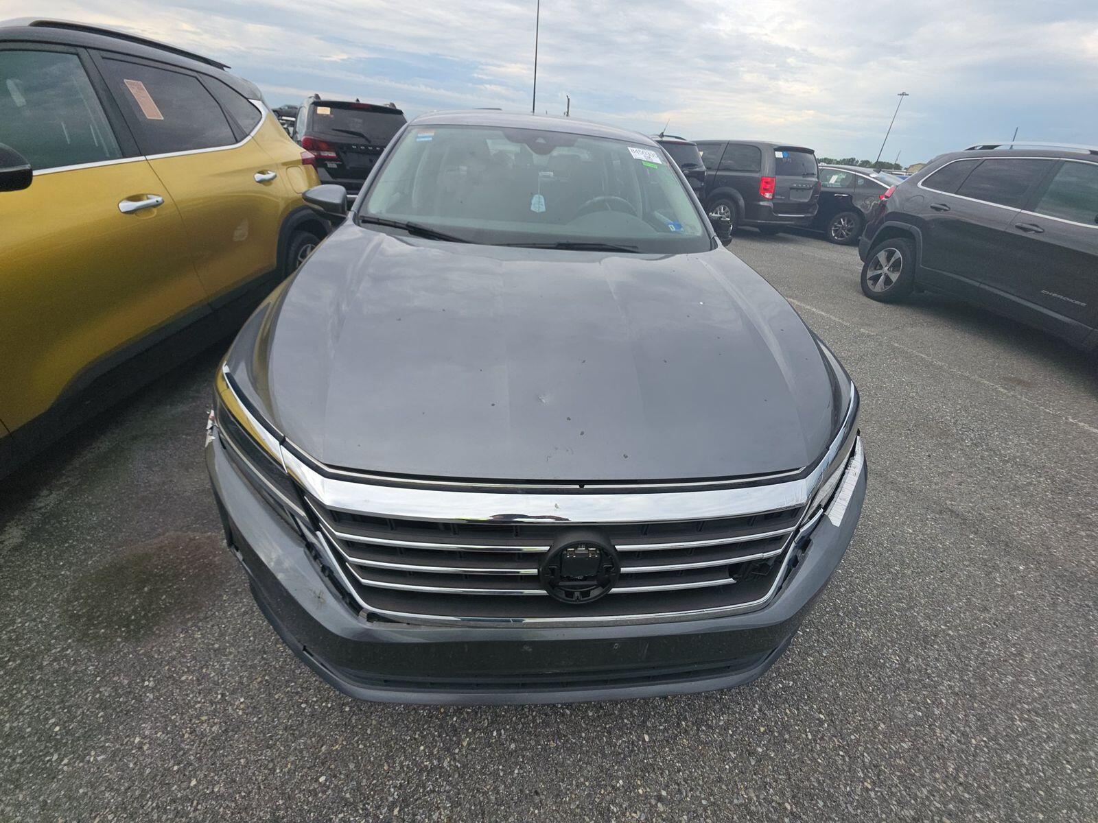 2020 VOLKSWAGEN PASSAT SE — Фото 2 из 16