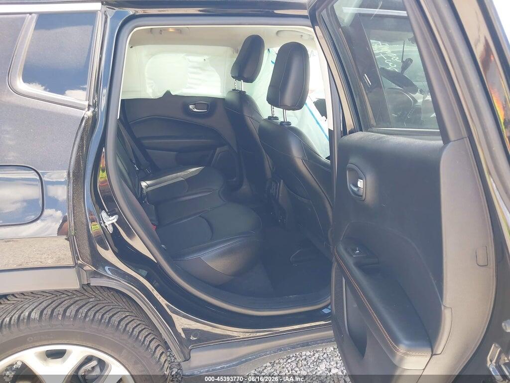 3C4NJDCB8KT813065 2019 JEEP COMPASS photo no. 8