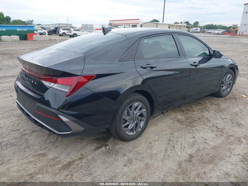 KMHLM4DG2RU733412 2024 HYUNDAI ELANTRA photo no. 4