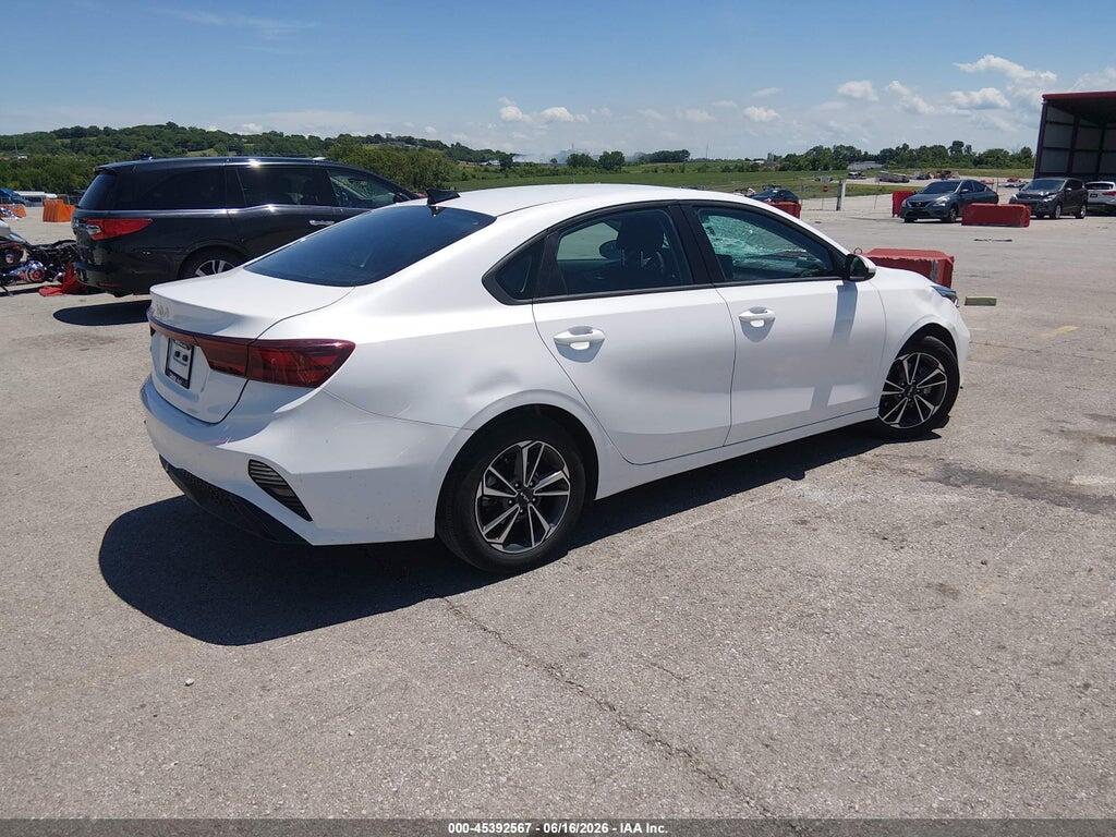 3KPF24AD5PE602472 2023 KIA FORTE photo no. 4