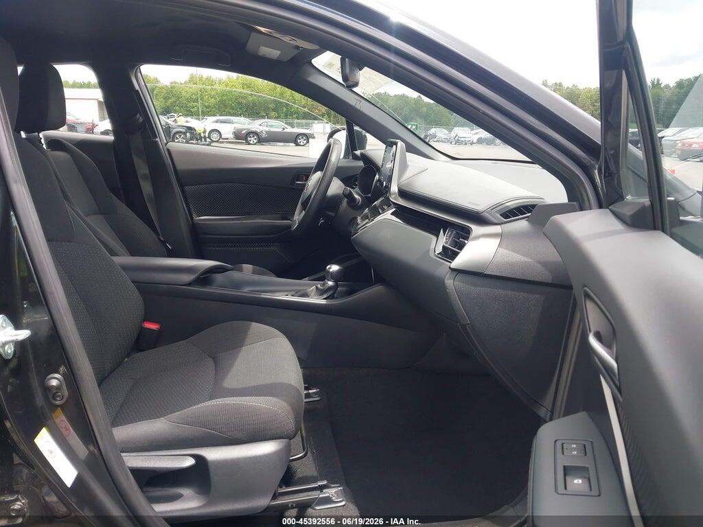 NMTKHMBX8KR094646 2019 TOYOTA C-HR photo no. 5