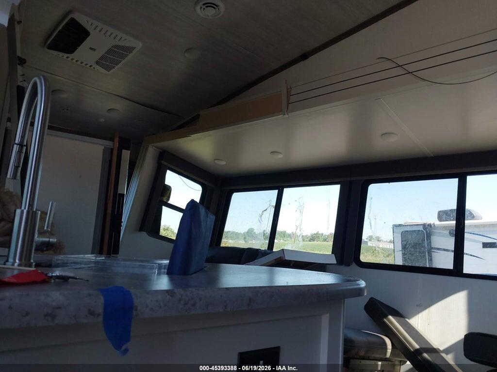 4YDF25R26MV512261 2021 KEYSTONE RV COUGAR photo no. 5