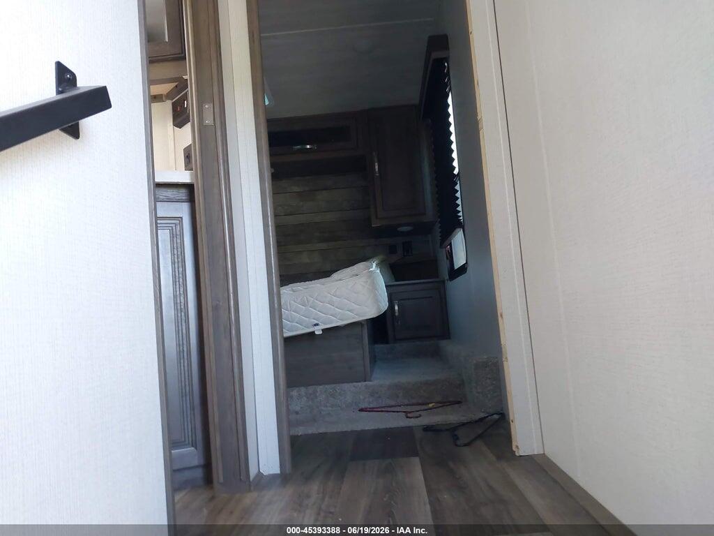 4YDF25R26MV512261 2021 KEYSTONE RV COUGAR photo no. 8