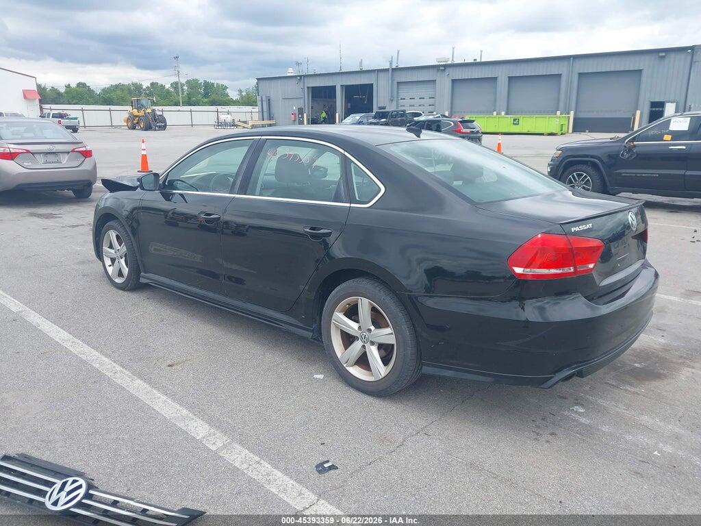 1VWBP7A32EC005838 2014 VOLKSWAGEN PASSAT photo no. 3
