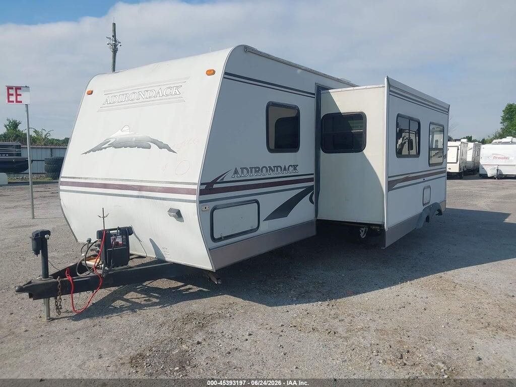 47CTBAP295L114037 2005 DUTCHMEN ADIRONDACK 27FB photo no. 2
