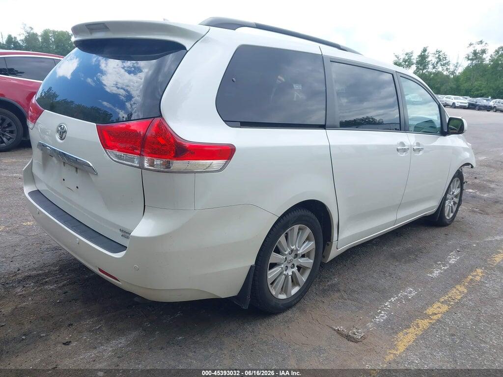 5TDDK3DC1CS047413 2012 TOYOTA SIENNA photo no. 4