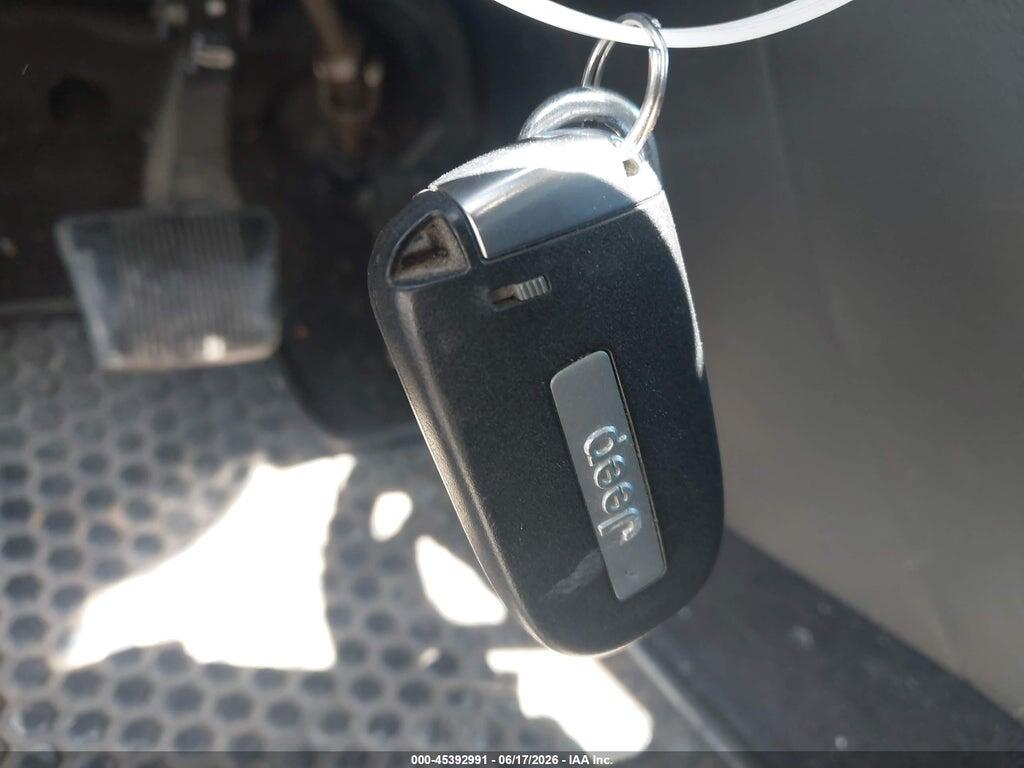 1C4PJMLX1JD562866 2018 JEEP CHEROKEE photo no. 11