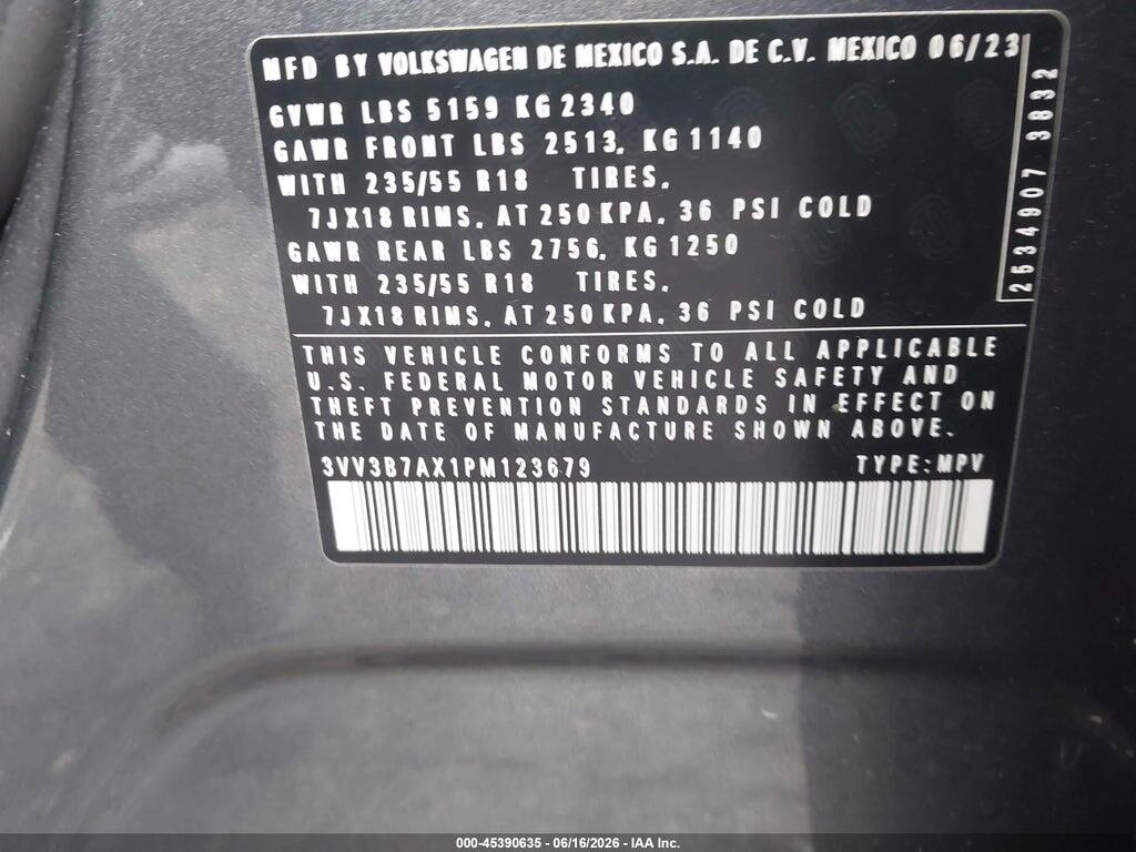 3VV3B7AX1PM123679 2023 VOLKSWAGEN TIGUAN photo no. 9