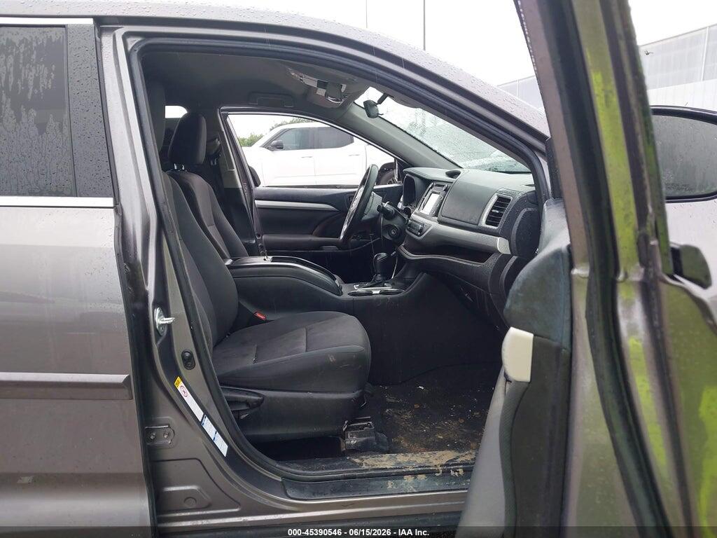 5TDBZRFH8JS861389 2018 TOYOTA HIGHLANDER photo no. 5