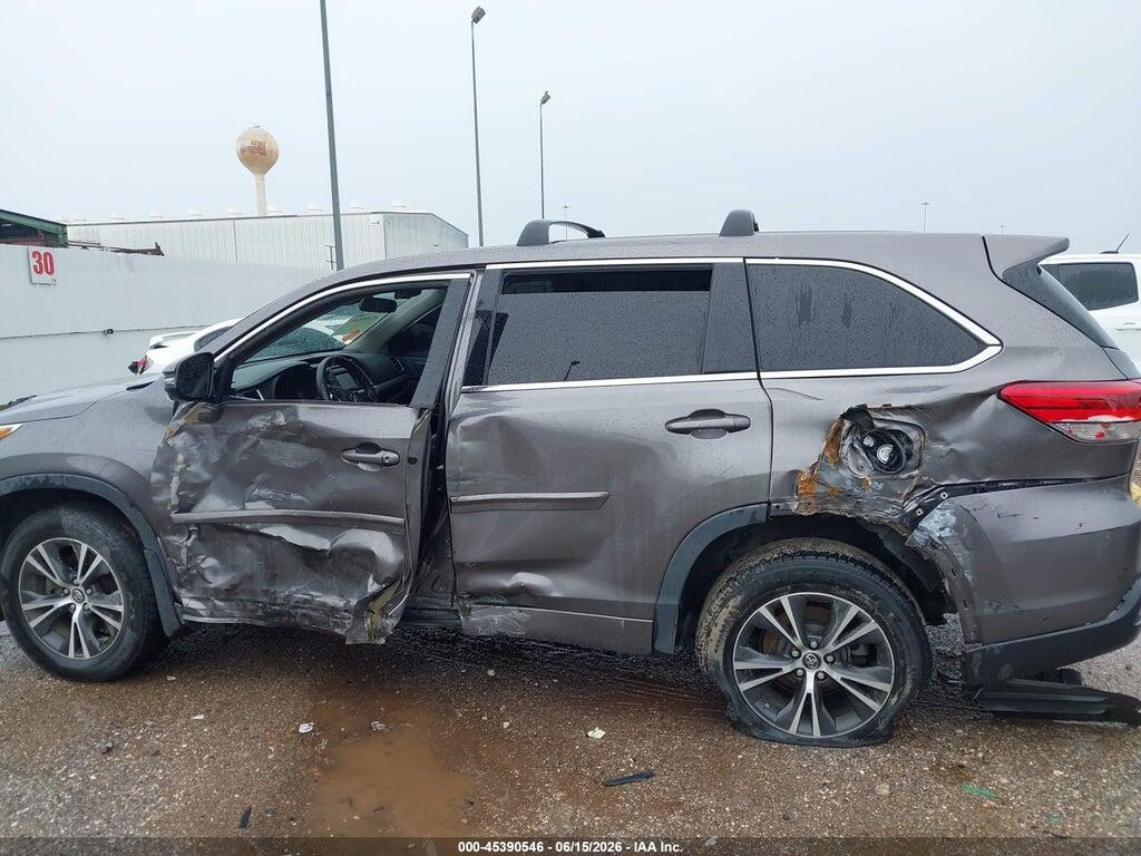 5TDBZRFH8JS861389 2018 TOYOTA HIGHLANDER photo no. 6