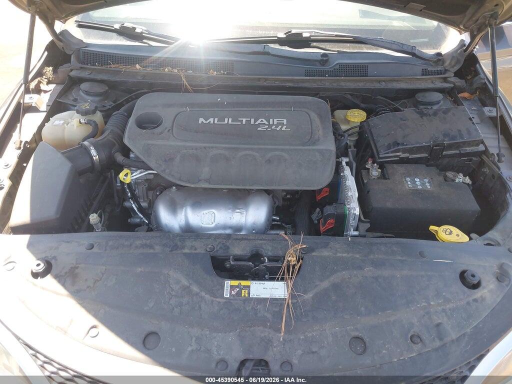 1C3CCCAB3GN111861 2016 CHRYSLER 200 photo no. 10