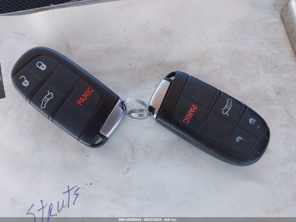 1C3CCCAB3GN111861 2016 CHRYSLER 200 photo no. 11