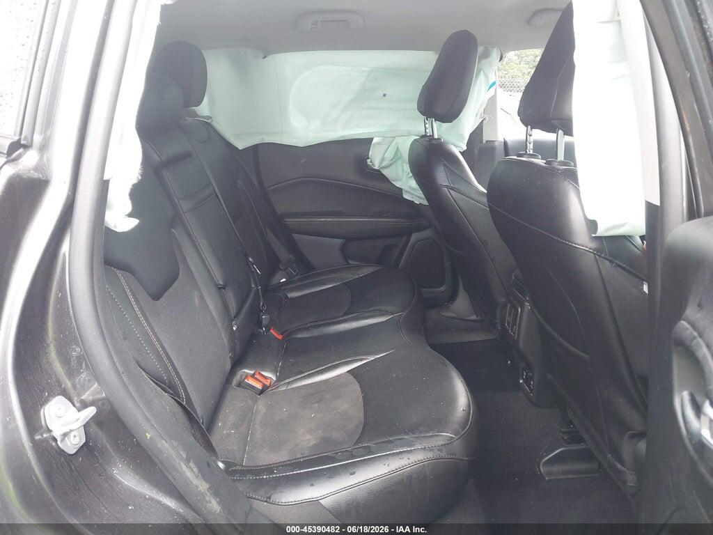 3C4NJDBB5KT846879 2019 JEEP COMPASS photo no. 8