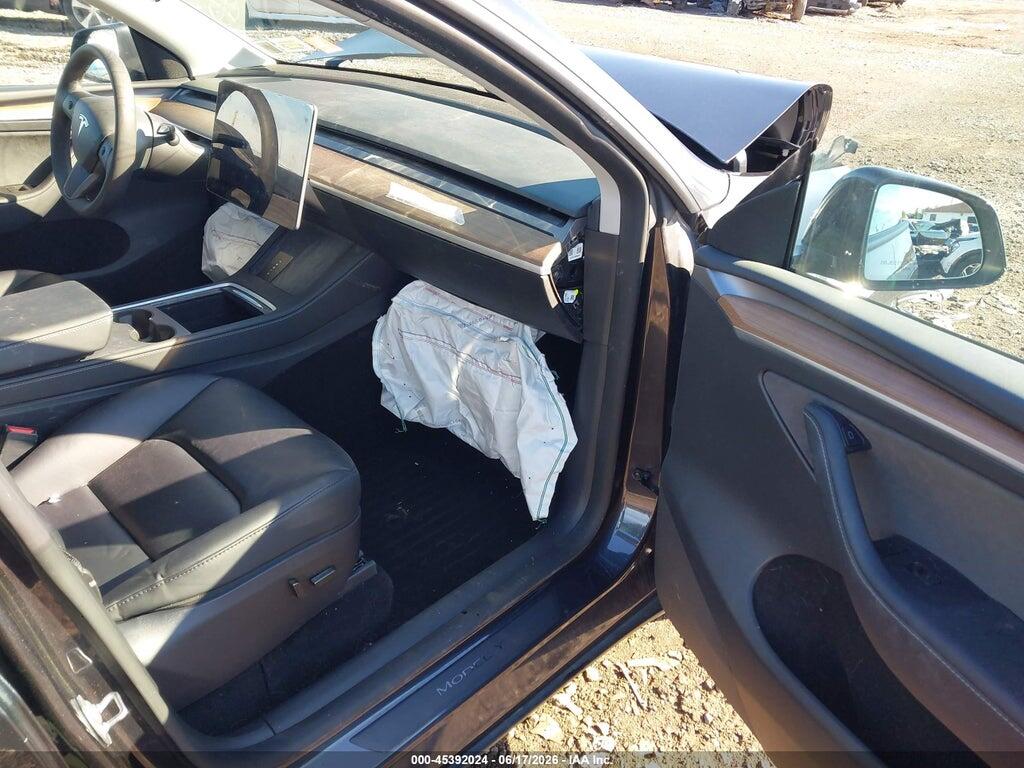 7SAYGDEE3RF132973 2024 TESLA MODEL Y photo no. 5