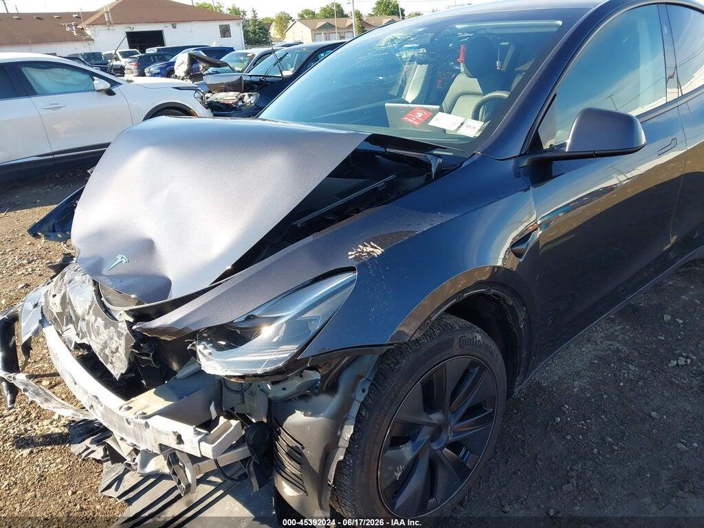 7SAYGDEE3RF132973 2024 TESLA MODEL Y photo no. 6