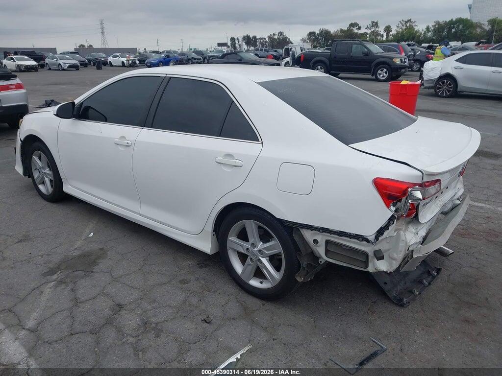 4T1BF1FKXEU868637 2014 TOYOTA CAMRY photo no. 3