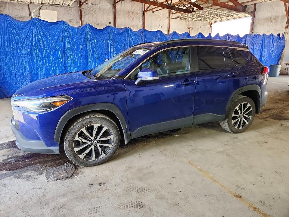 2024 TOYOTA COROLLA CROSS XLE