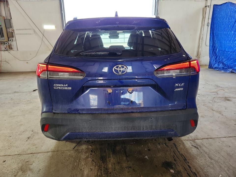2024 TOYOTA COROLLA CROSS XLE — Фото 6 из 13