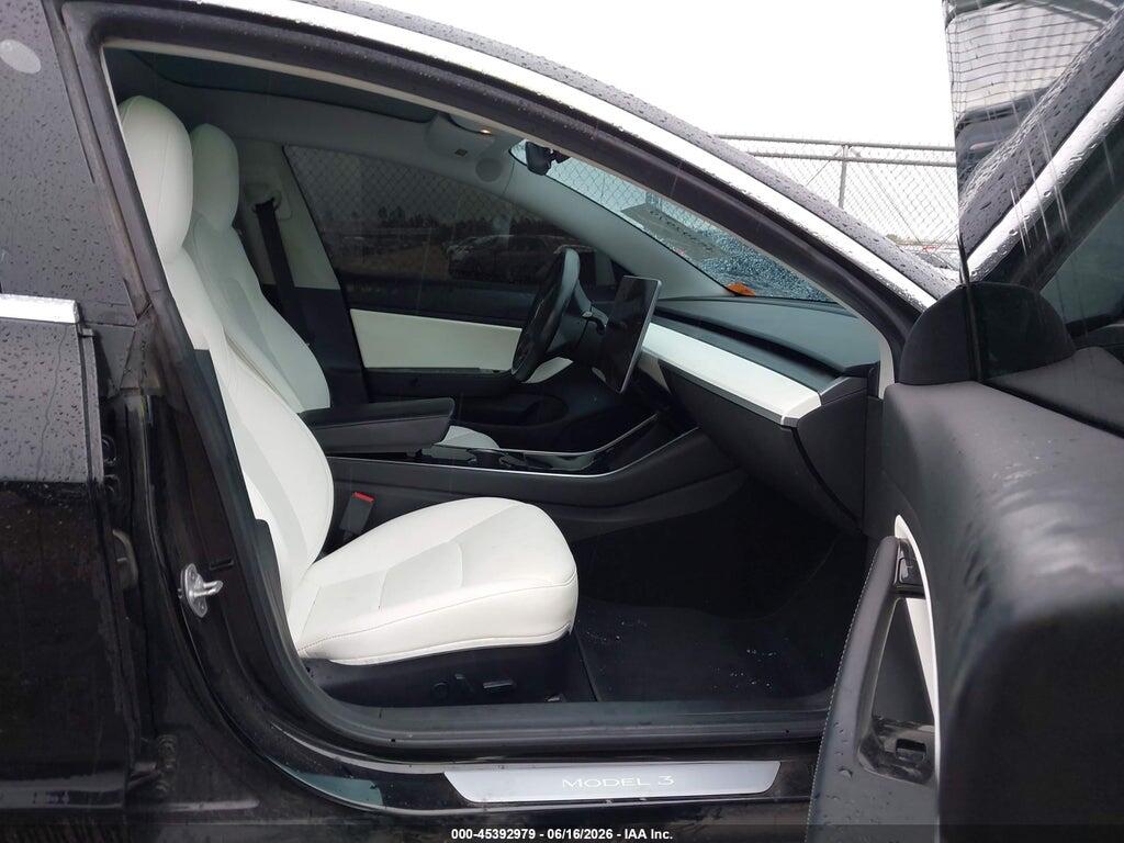 5YJ3E1EB3JF081836 2018 TESLA MODEL 3 photo no. 5