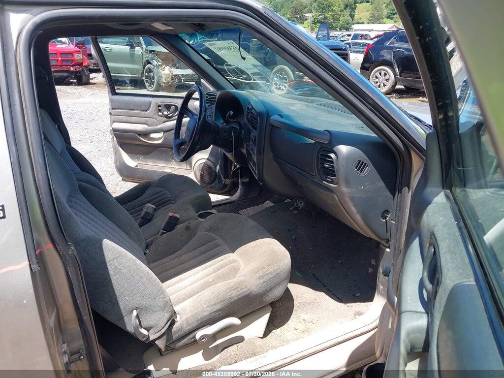 1GCCS145928123609 2002 CHEVROLET S-10 photo no. 5