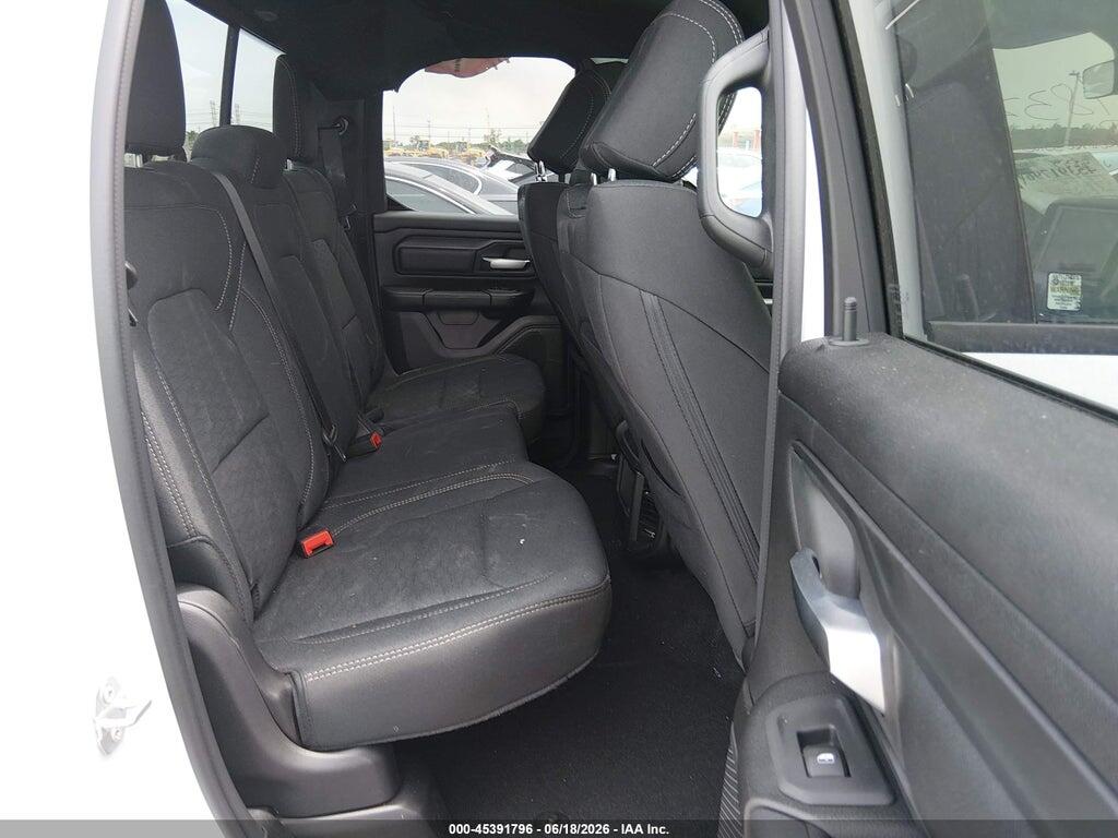 1C6RRFCG7TN295833 2026 RAM 1500 photo no. 8