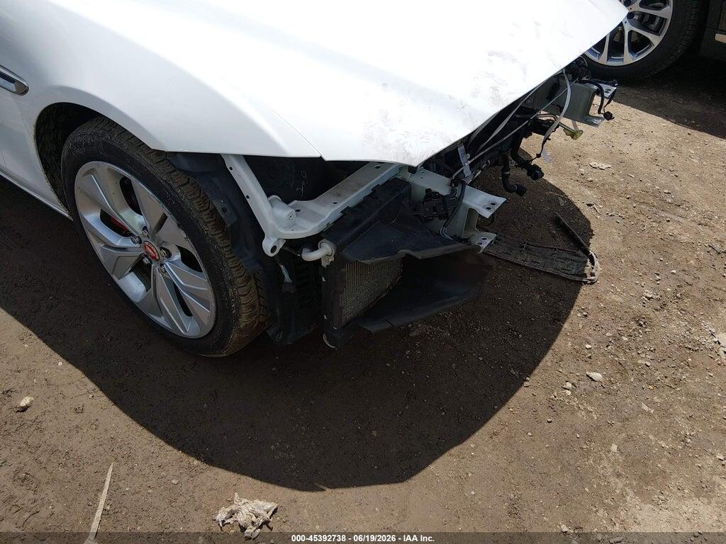SAJAJ4FX7LCP56541 2020 JAGUAR XE photo no. 12