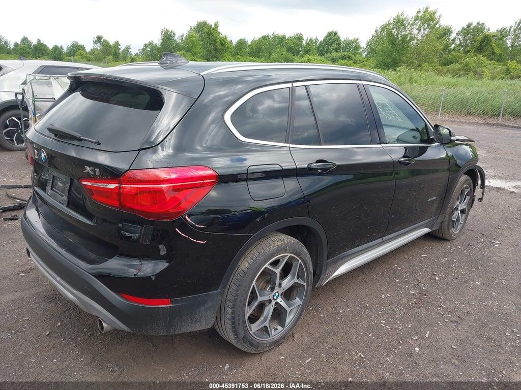 WBXHT3C36J5K25869 2018 BMW X1 photo no. 4