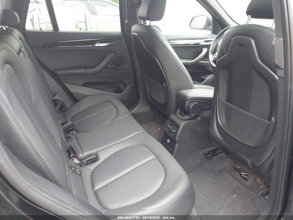 WBXHT3C36J5K25869 2018 BMW X1 photo no. 8
