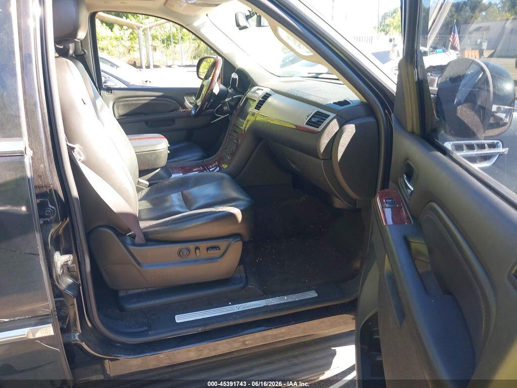 1GYS4BEF6BR147261 2011 CADILLAC ESCALADE photo no. 5