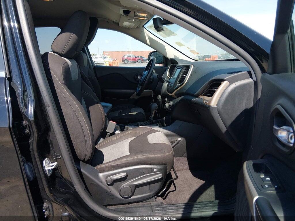 1C4PJLCB9JD615831 2018 JEEP CHEROKEE photo no. 5
