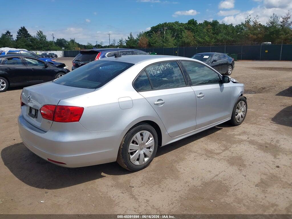 3VWD17AJ2EM305077 2014 VOLKSWAGEN JETTA photo no. 4