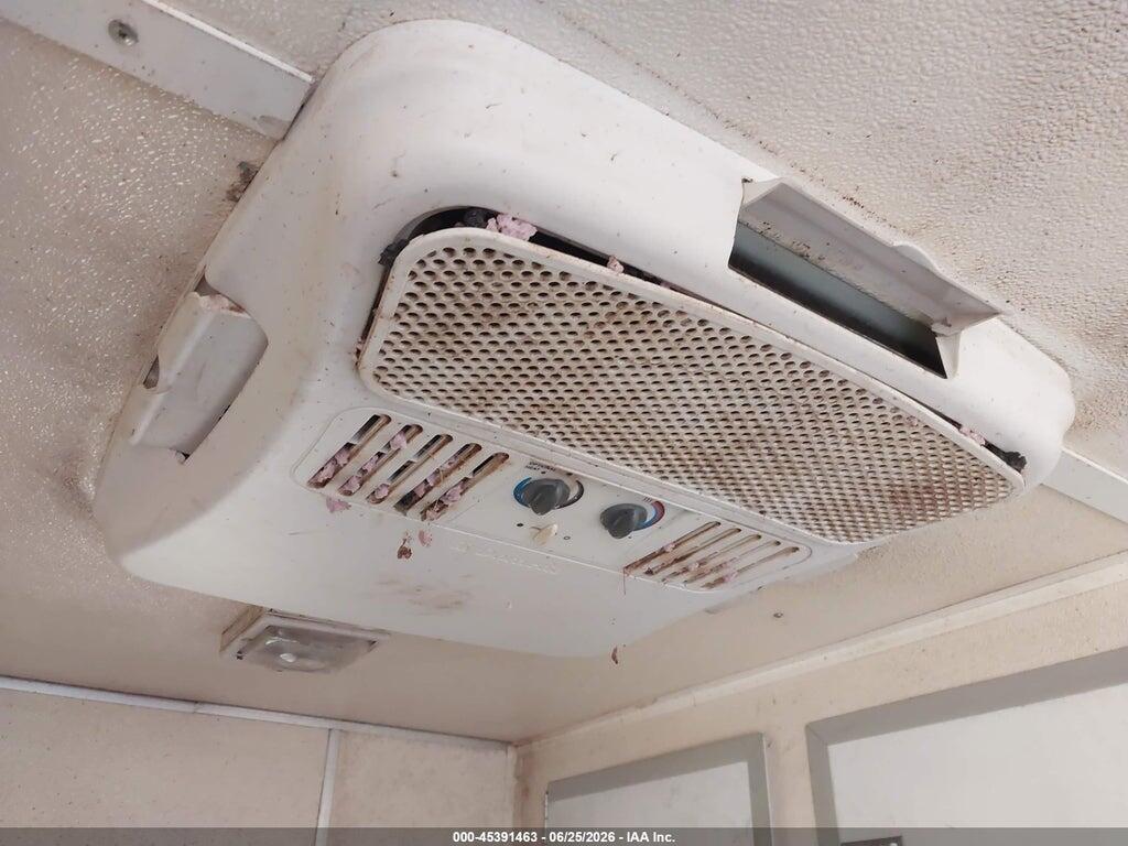 1WC200E2XW3039203 1998 WELLS CARGO UNKNOWN photo no. 6