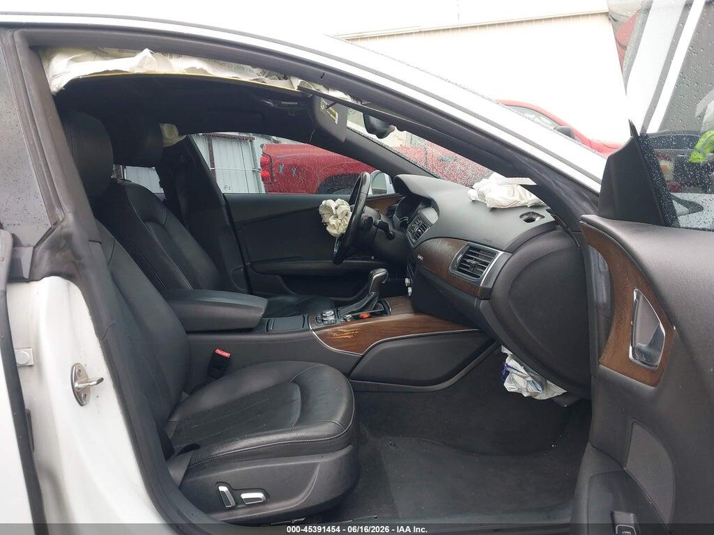 WAUWGAFC8GN034081 2016 AUDI A7 photo no. 5