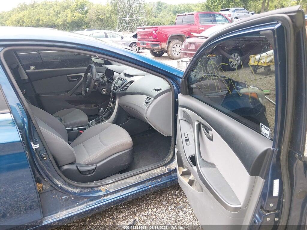 KMHDH4AE8GU557118 2016 HYUNDAI ELANTRA photo no. 5
