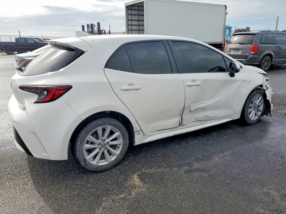 2024 TOYOTA COROLLA HATCHBACK SE — Фото 3 из 12
