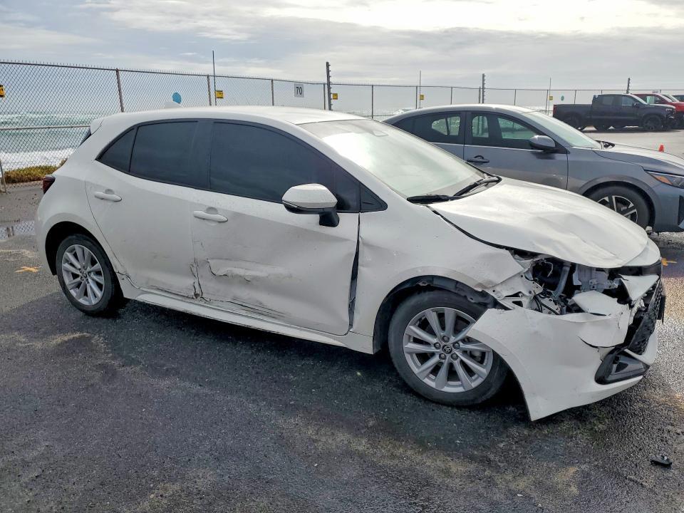 2024 TOYOTA COROLLA HATCHBACK SE — Фото 4 из 12