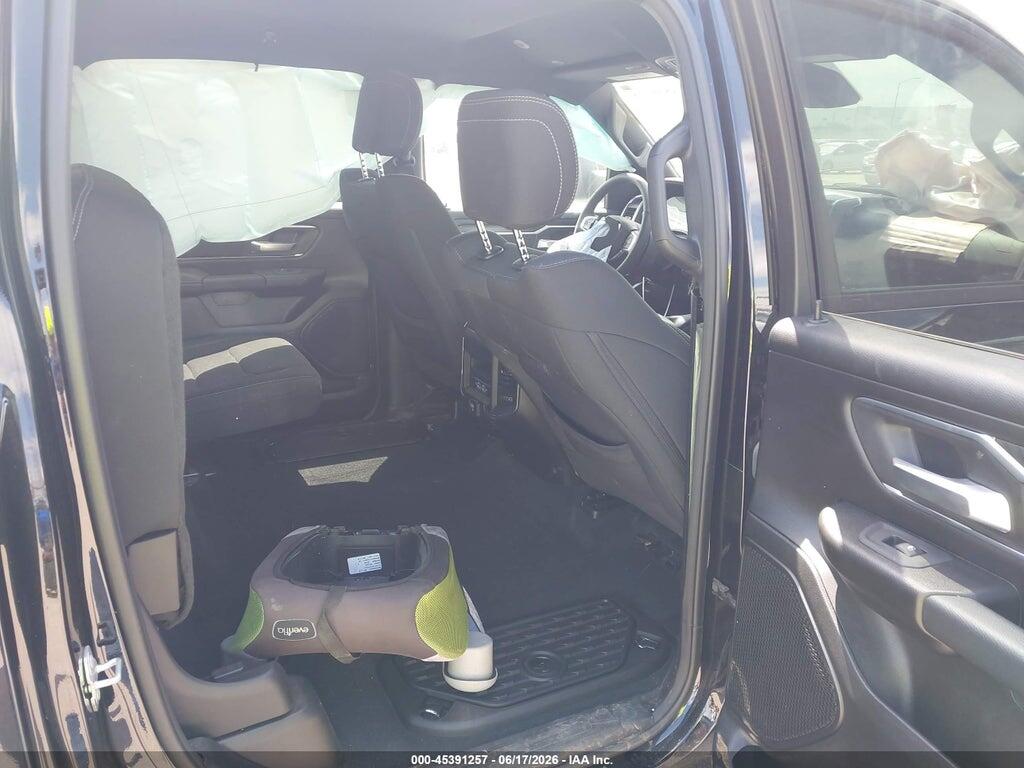 3C6SRFFPXS4500812 2025 RAM 1500 photo no. 8