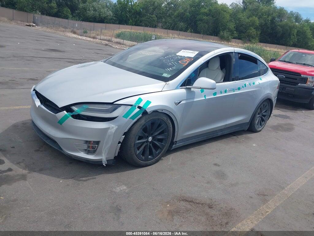 5YJXCBE26HF068098 2017 TESLA MODEL X photo no. 2