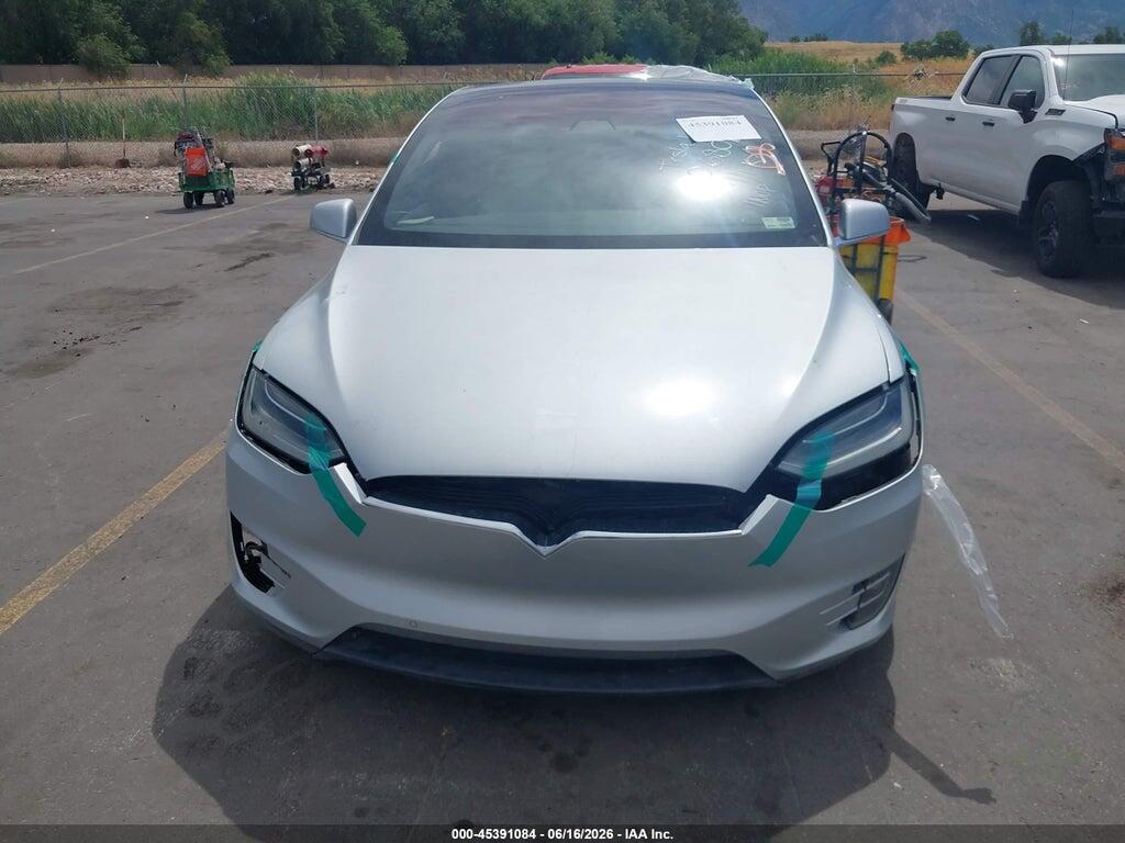 5YJXCBE26HF068098 2017 TESLA MODEL X photo no. 6