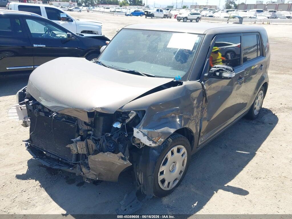JTLZE4FE7CJ004858 2012 SCION XB photo no. 2