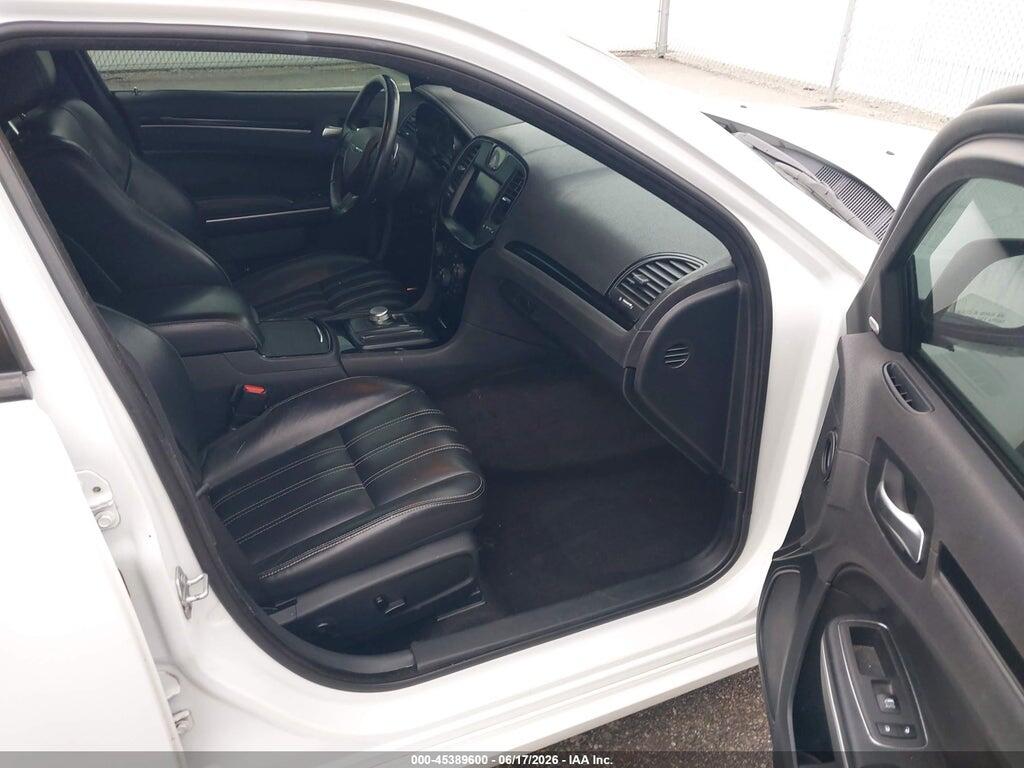 2C3CCABG7KH537925 2019 CHRYSLER 300 photo no. 5